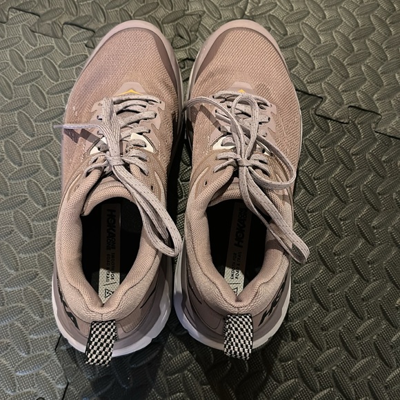 Hoka one one challenger woman’s shoes - Picture 7 of 10